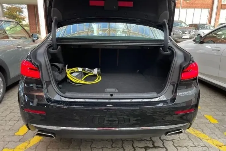 BMW 530 din 2020 cu 27.764 km - oferta BMW125748 - foto 11