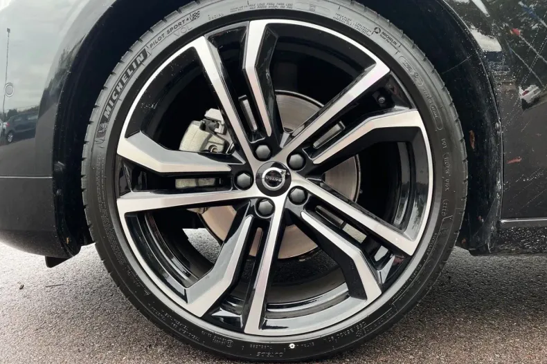 Volvo S90 din 2023 cu 22.000 km - oferta VOL125758 - foto 2