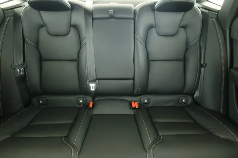 Volvo S90 din 2022 cu 10.000 km - oferta VOL125759 - foto 7