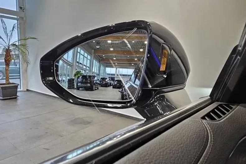 Audi A8 din 2023 cu 27.610 km - oferta AUD125760 - foto 20