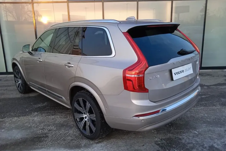 Volvo XC90 din 2023 cu 15.600 km - oferta VOL125768 - foto 2