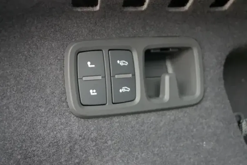 Audi Q8 din 2023 cu 10 km - oferta AUD125777 - foto 15