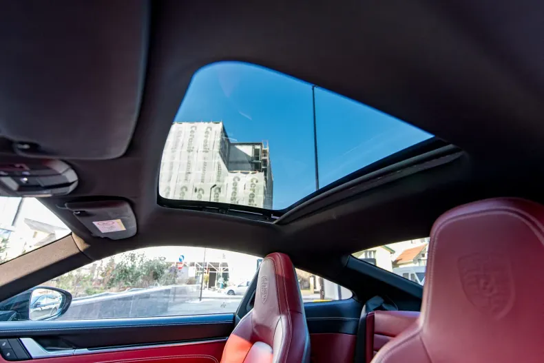 Porsche 992 din 2022 cu 17.500 km - oferta POR125786 - foto 51