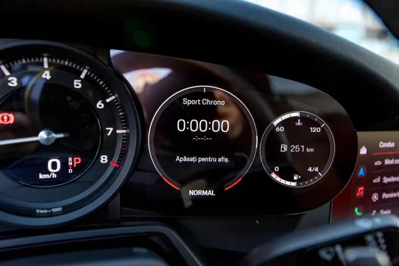 Porsche 992 din 2022 cu 17.500 km - oferta POR125786 - foto 52