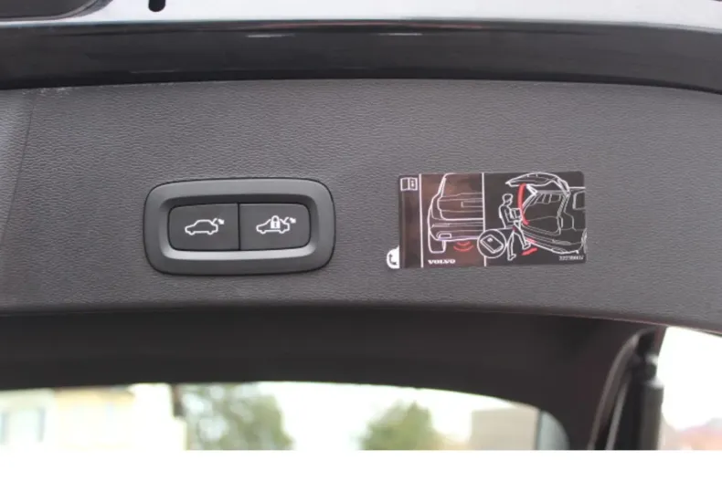 Volvo XC40 din 2021 cu 43.000 km - oferta VOL125787 - foto 14