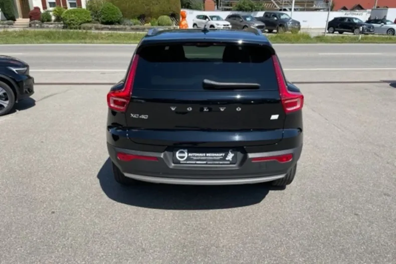 Volvo XC40 din 2020 cu 62.000 km - oferta VOL125788 - foto 4