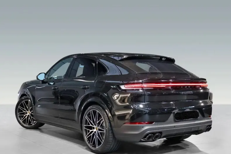 Porsche Cayenne din 2024 cu 15 km - oferta POR125789 - foto 3