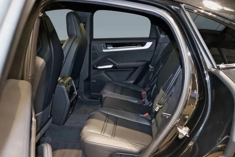 Porsche Cayenne din 2024 cu 15 km - oferta POR125789 - foto 15