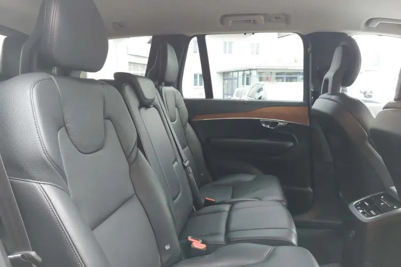 Volvo XC90 din 2021 cu 49.950 km - oferta VOL125790 - foto 8