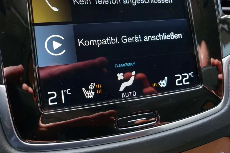 Volvo XC90 din 2021 cu 49.950 km - oferta VOL125790 - foto 19