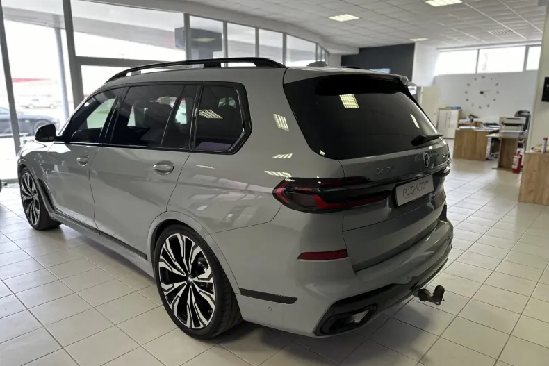 BMW X7 din 2023 cu 12.000 km - oferta BMW125791 - foto 3