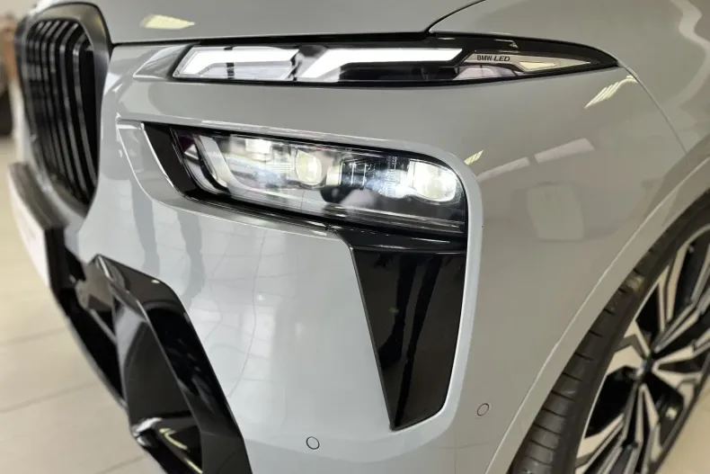 BMW X7 din 2023 cu 12.000 km - oferta BMW125791 - foto 24