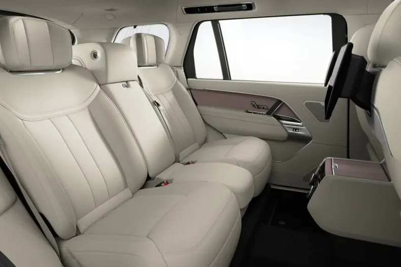 Land Rover Range Rover din 2024 cu 50 km - oferta LAN125794 - foto 7