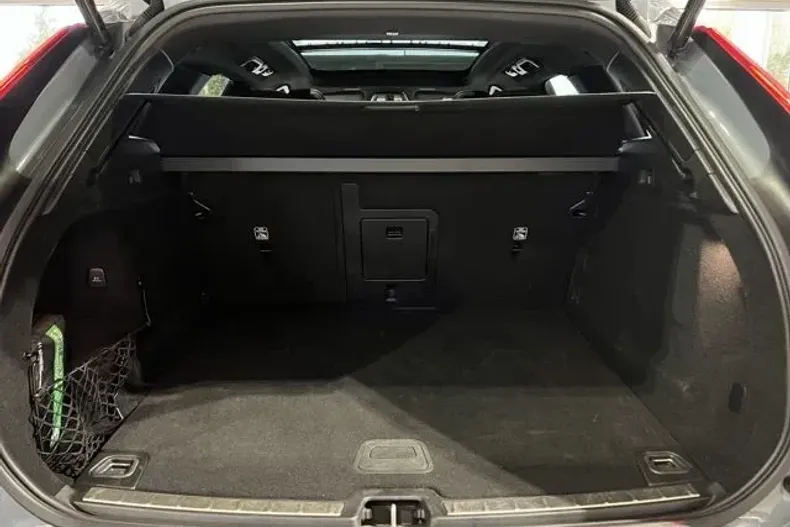 Volvo XC60 din 2023 cu 29.187 km - oferta VOL125795 - foto 14