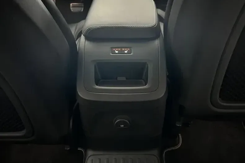 Volvo XC60 din 2023 cu 29.187 km - oferta VOL125795 - foto 17