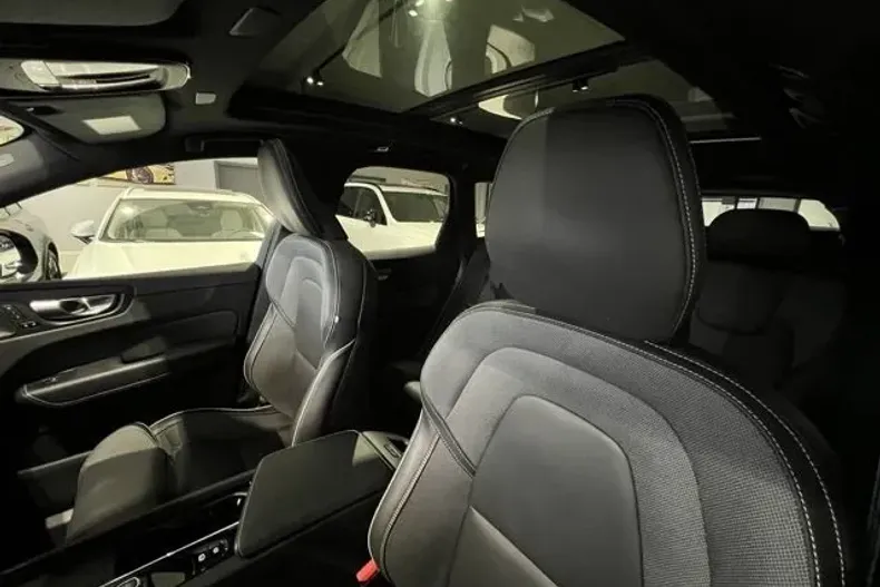 Volvo XC60 din 2023 cu 29.187 km - oferta VOL125795 - foto 19