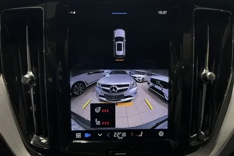 Volvo XC60 din 2023 cu 29.187 km - oferta VOL125795 - foto 25