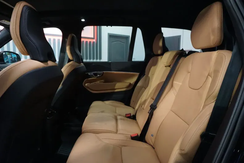 Volvo XC90 din 2023 cu 400 km - oferta VOL125798 - foto 10