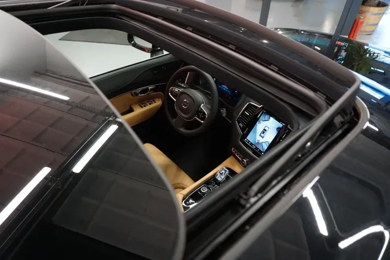 Volvo XC90 din 2023 cu 400 km - oferta VOL125798 - foto 11