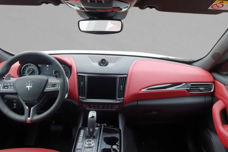 Maserati Levante din 2021 cu 35.000 km - oferta MAS125799 - foto 4