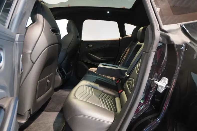 Aston Martin DBX din 2022 cu 36.500 km - oferta AST125800 - foto 12