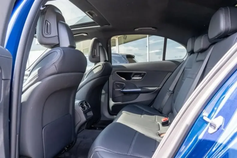 Mercedes-Benz C 300 din 2023 cu 20.600 km - oferta MER125821 - foto 11