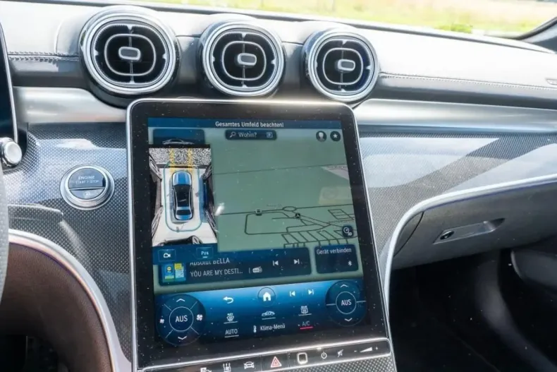 Mercedes-Benz C 300 din 2023 cu 20.600 km - oferta MER125821 - foto 13