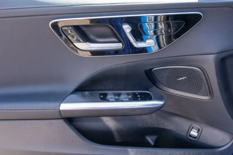 Mercedes-Benz C 300 din 2023 cu 20.600 km - oferta MER125821 - foto 16