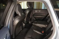 Volvo XC60 din 2023 cu 8.300 km - oferta VOL125829 - foto 8