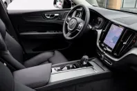 Volvo XC60 din 2023 cu 5.300 km - oferta VOL125839 - foto 5