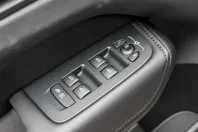 Volvo XC60 din 2023 cu 5.300 km - oferta VOL125839 - foto 13