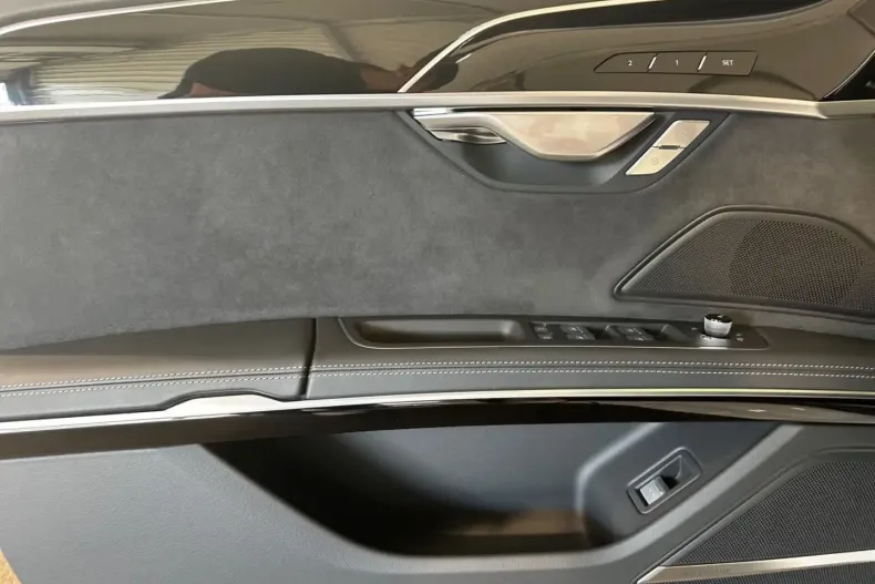 Audi S8 din 2023 cu 4.900 km - oferta AUD125840 - foto 14