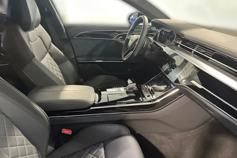 Audi S8 din 2023 cu 4.900 km - oferta AUD125840 - foto 22