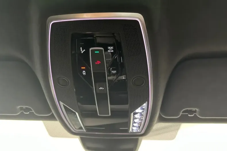 Audi S8 din 2023 cu 4.900 km - oferta AUD125840 - foto 24