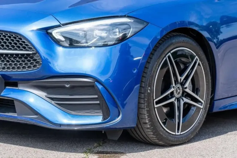 Mercedes-Benz C 300 din 2023 cu 20.432 km - oferta MER125846 - foto 5