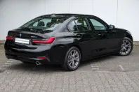 BMW 320 din 2021 cu 82.943 km - oferta BMW125847 - foto 2