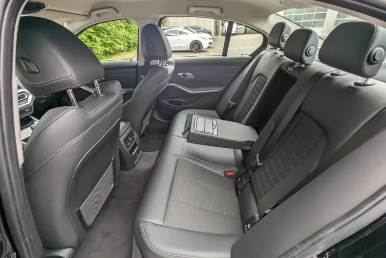 BMW 320 din 2021 cu 82.943 km - oferta BMW125847 - foto 11