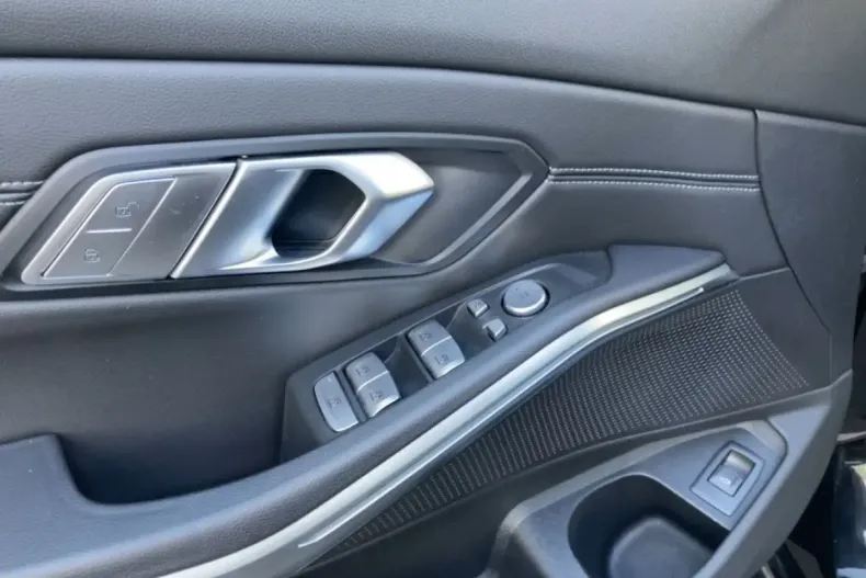 BMW 320 din 2021 cu 102.500 km - oferta BMW125848 - foto 14