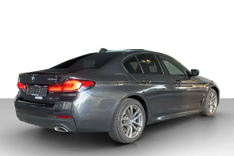 BMW 530 din 2021 cu 72.700 km - oferta BMW125850 - foto 6