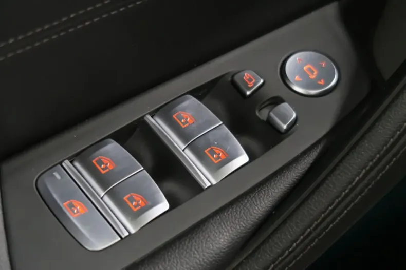 BMW 530 din 2021 cu 72.700 km - oferta BMW125850 - foto 28