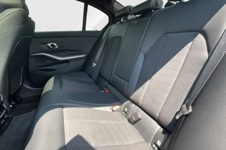 BMW 320 din 2020 cu 80.145 km - oferta BMW125853 - foto 11