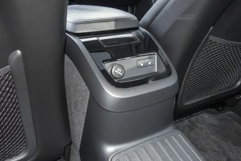 Volvo S90 din 2020 cu 41.400 km - oferta VOL125854 - foto 14