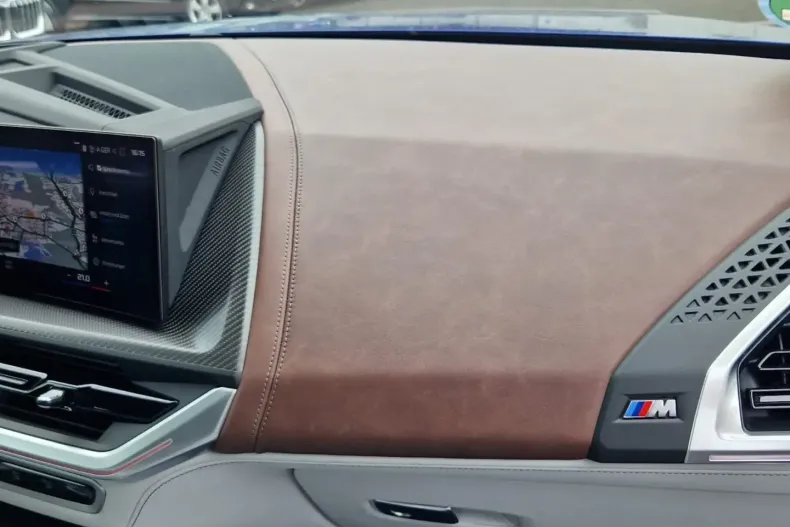 BMW XM din 2023 cu 5.926 km - oferta BMW125858 - foto 19