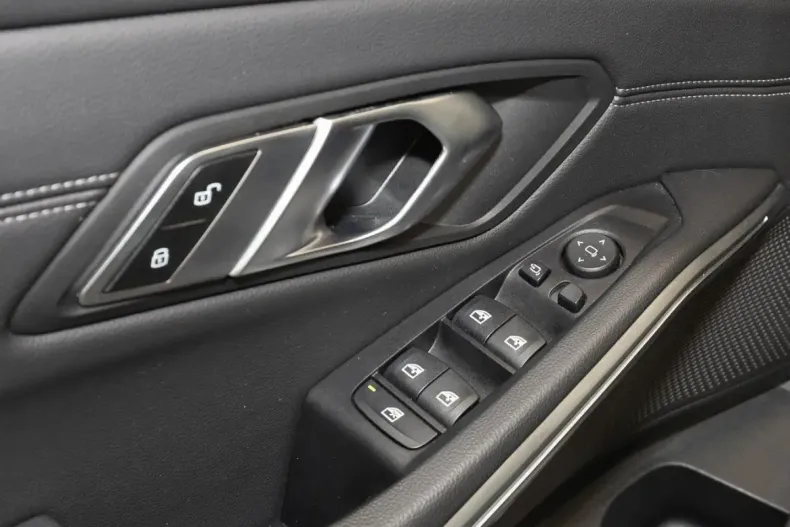 BMW 320 din 2020 cu 95.350 km - oferta BMW125859 - foto 12