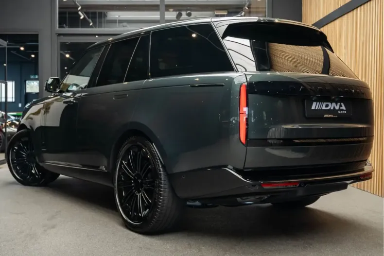 Land Rover Range Rover din 2023 cu 27.354 km - oferta LAN125866 - foto 4