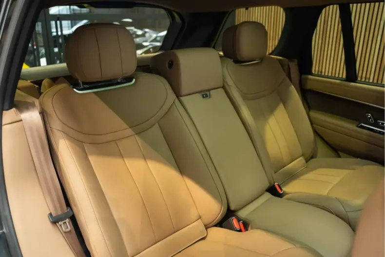 Land Rover Range Rover din 2023 cu 27.354 km - oferta LAN125866 - foto 11