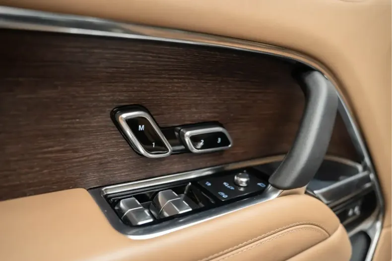 Land Rover Range Rover din 2023 cu 27.354 km - oferta LAN125866 - foto 21