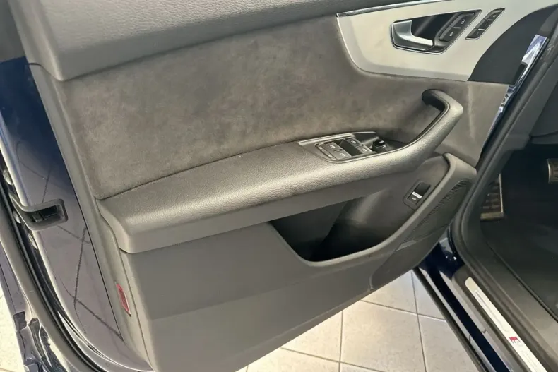 Audi Q8 din 2020 cu 57.230 km - oferta AUD125867 - foto 14