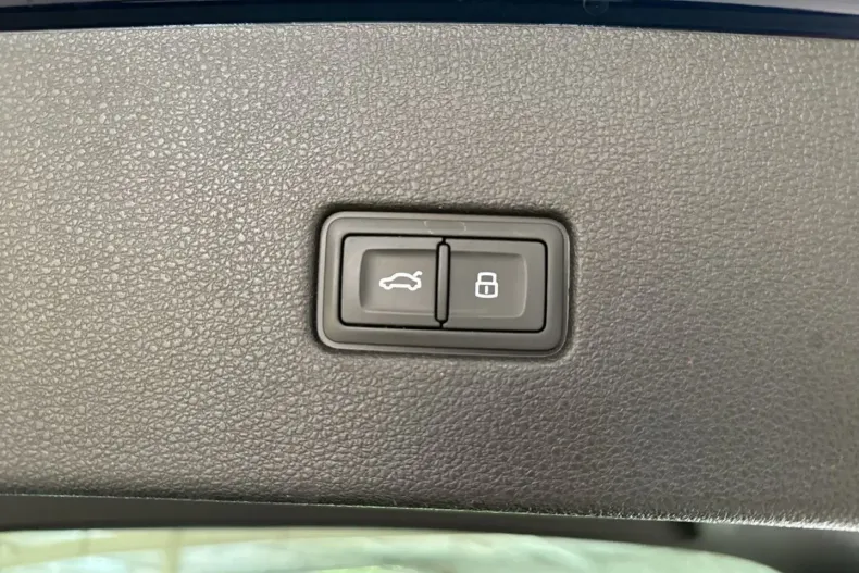 Audi Q8 din 2020 cu 57.230 km - oferta AUD125867 - foto 16