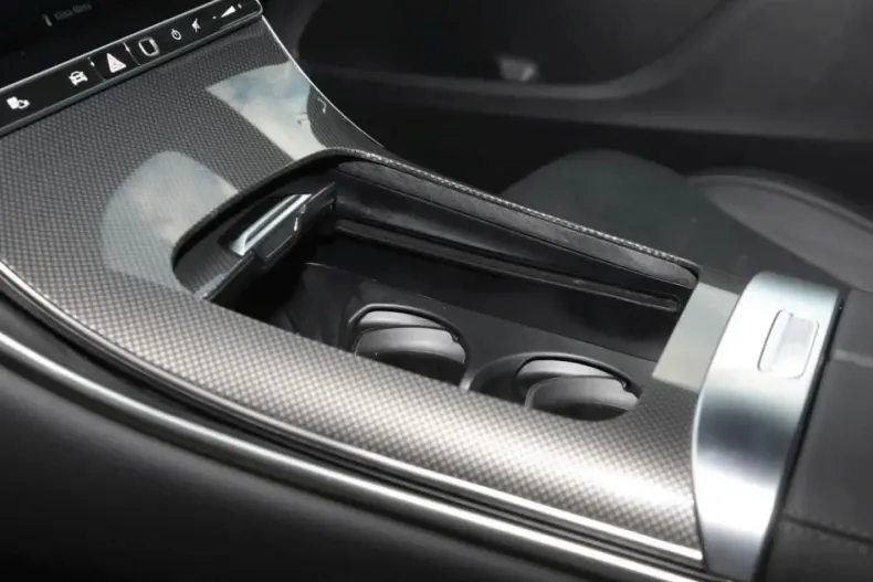 Mercedes-Benz GLC 200 din 2023 cu 8.150 km - oferta MER125869 - foto 19